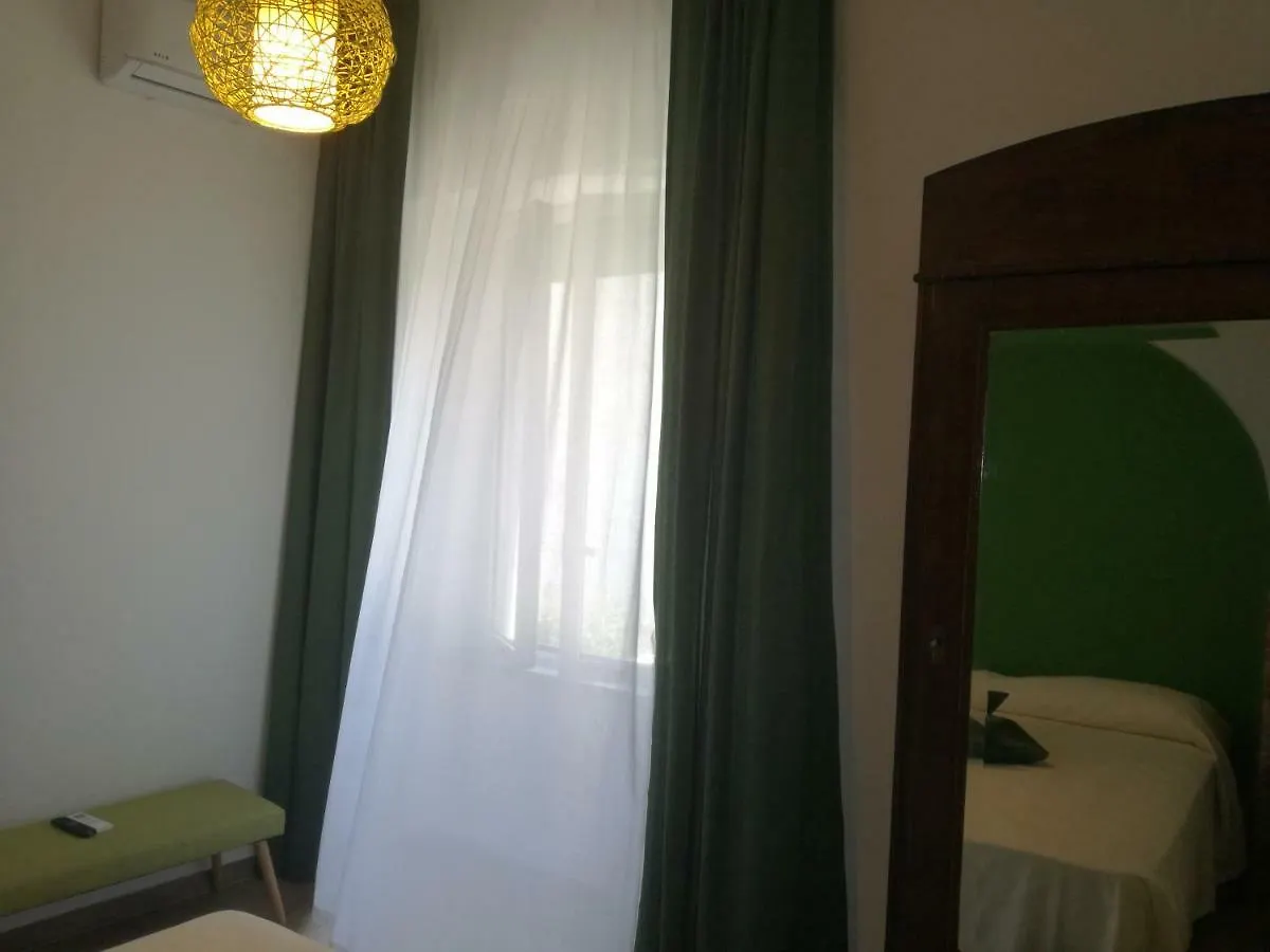 *** Guest house Spira Mirabilis Napoli Hotel Italy
