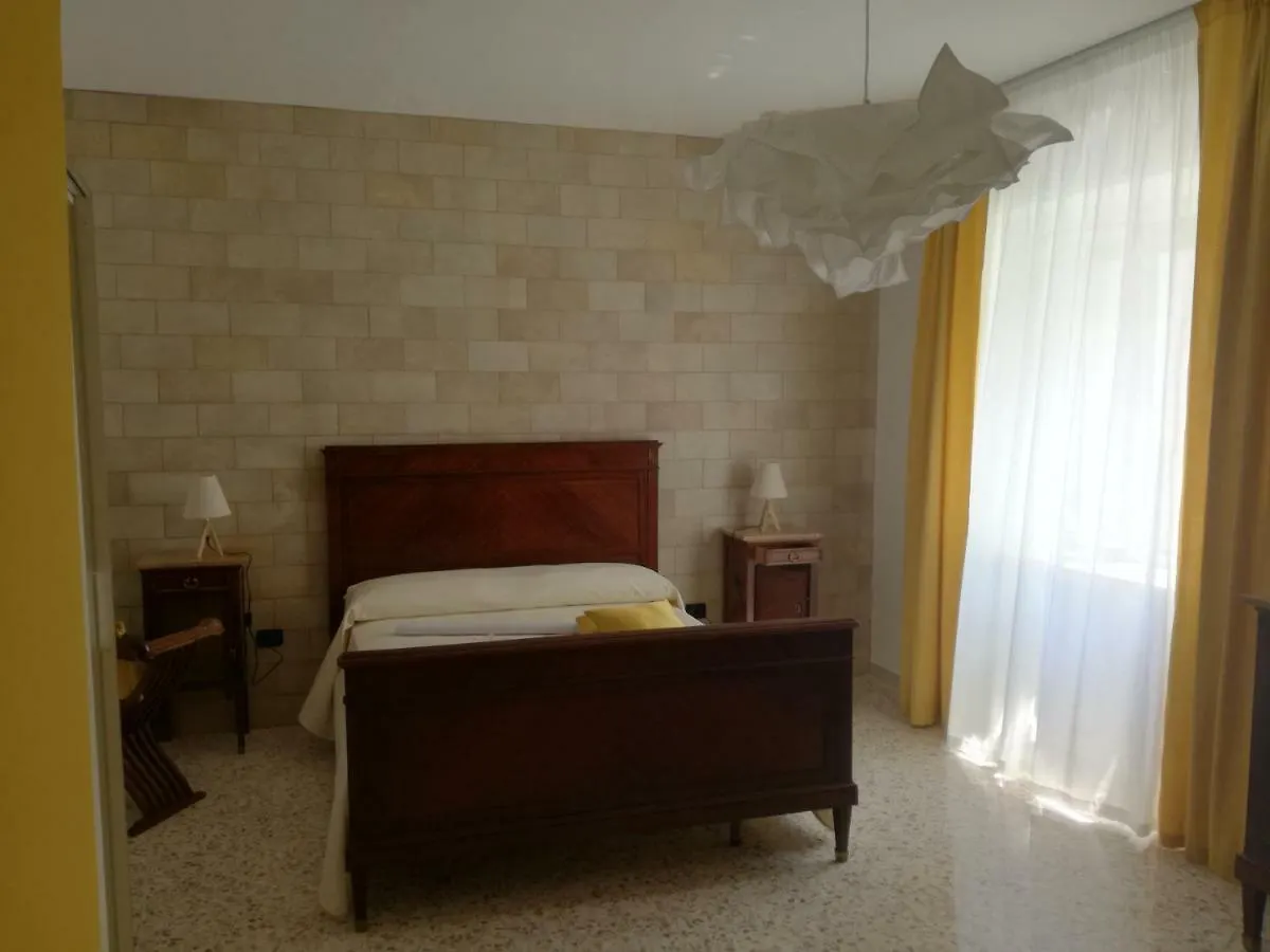 Spira Mirabilis Napoli Hotel 3*, Naples